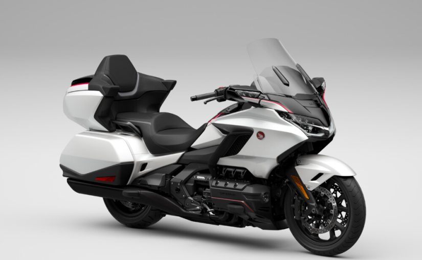 Honda Gold Wing: Touring Bike Premium